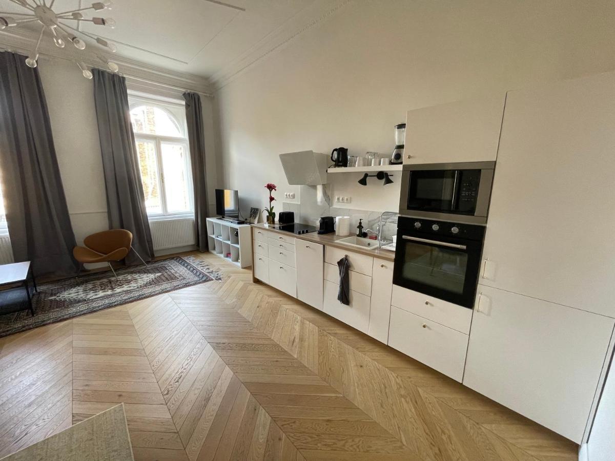 City Center 3, Elegant And Cozy 2Br In City Center! Budapeszt Zewnętrze zdjęcie